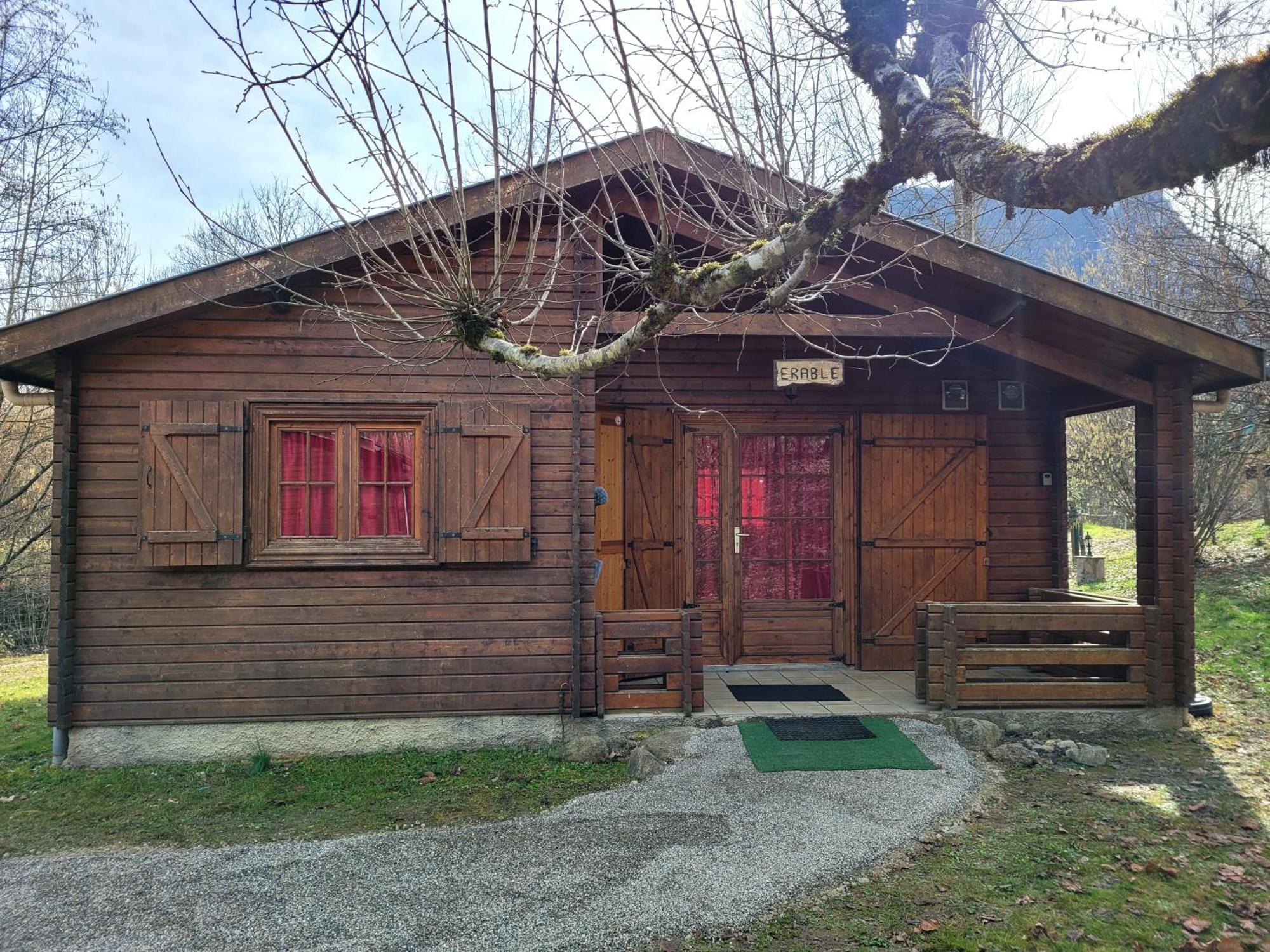 Les Chalets De Montorgueil Bedeilhac-et-Aynat Exterior photo